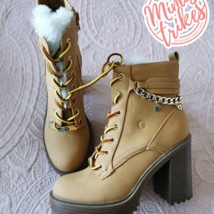 Botas guess con cadena
