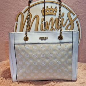Guess tote para dama bordada