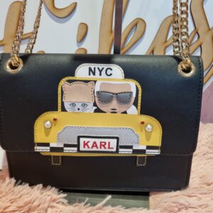 Karl Lagerfeld modelo taxicab