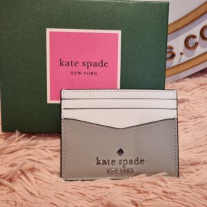 Kate spade tarjetero gris