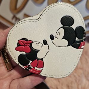 Monedero corazón Kate Spade