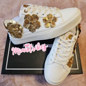 Karl Lagerfeld Gael flowers