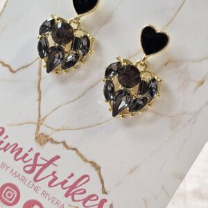 Aretes corazón negro